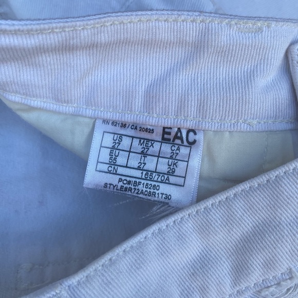 New GUESS High Rise Destroyed White Denim Short SZ 27 - Picture 7 of 7